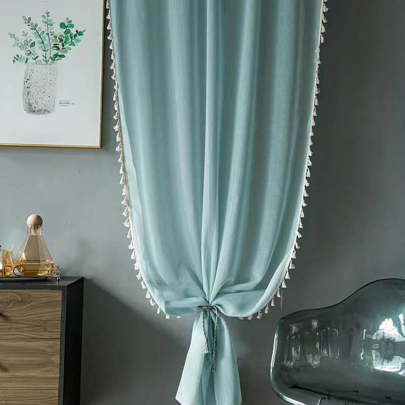 ¿De qué tipos de materiales están hechas cortinas? ¿Cuáles son sus características?